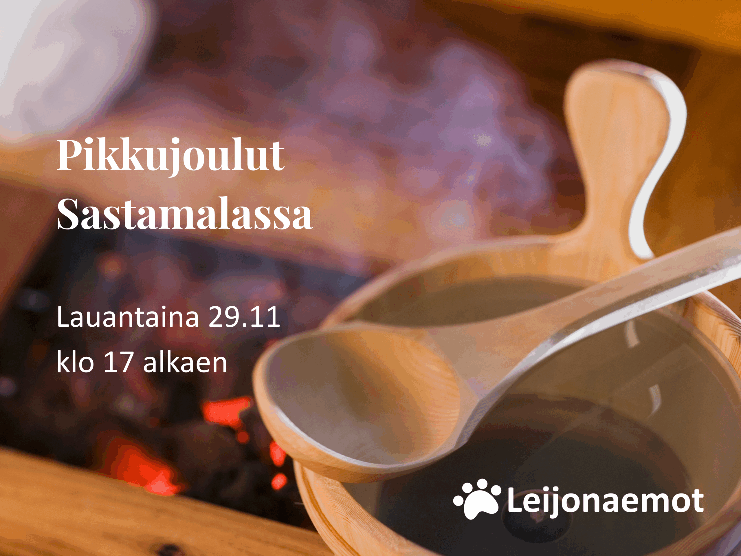 Tunnelmallisessa kuvassa on löylykauha ja kiulu, niiden alla näkyy lämpöisenä hohtava kiuas. Leijonaemojen valkoinen tassulogo on kuvassa oikeassa alareunassa.